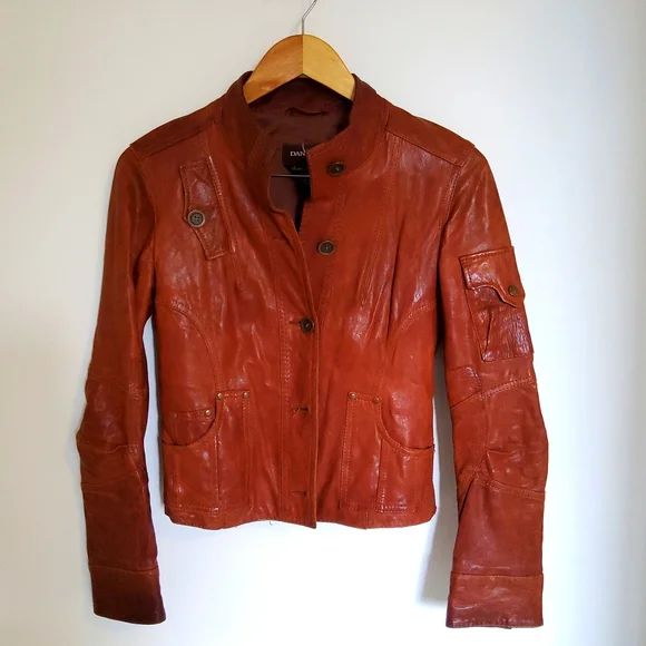 Leather jacket - Picture 1 of 2